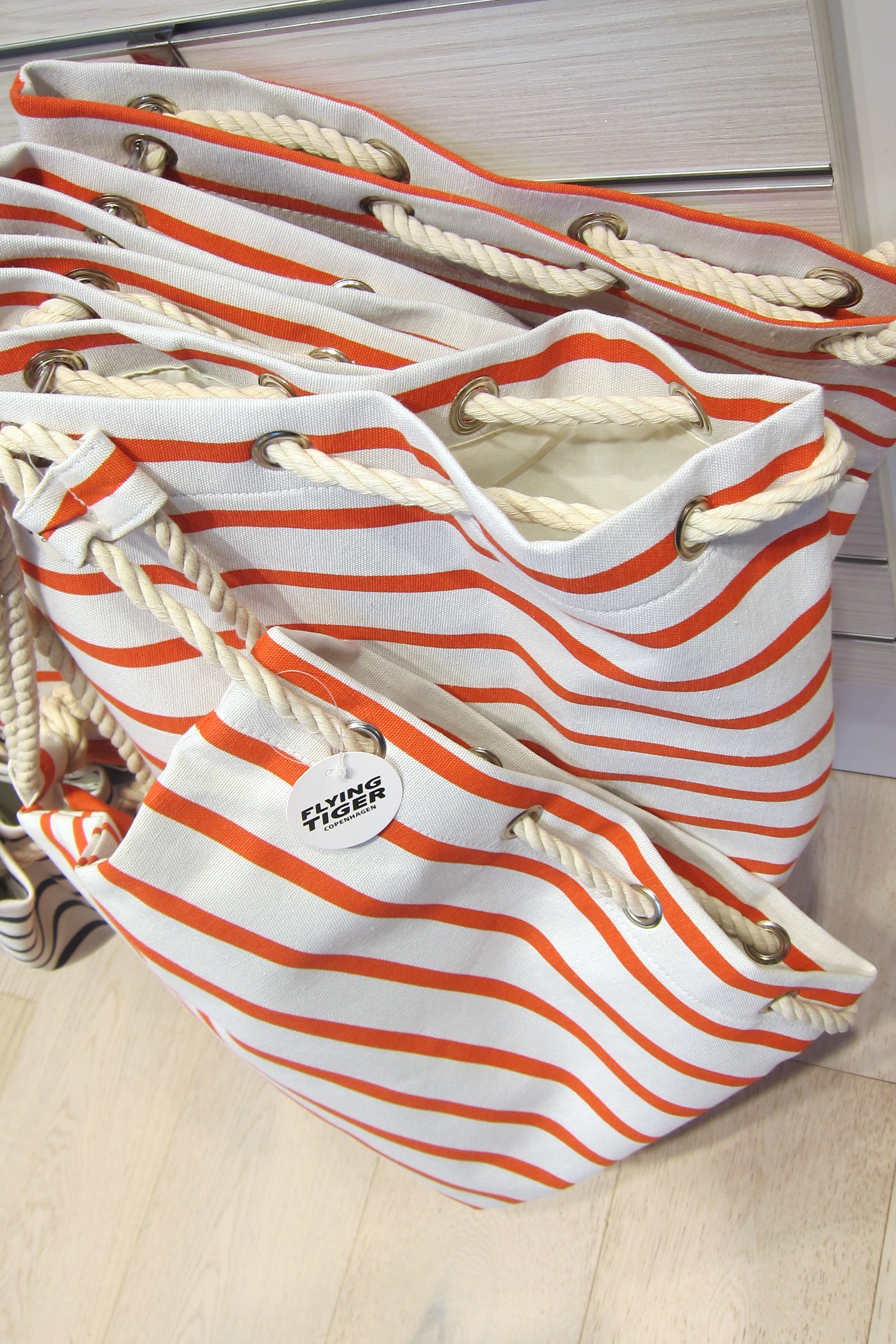 Flying Tiger Copenhagen - It's hard not to customise your tote bag