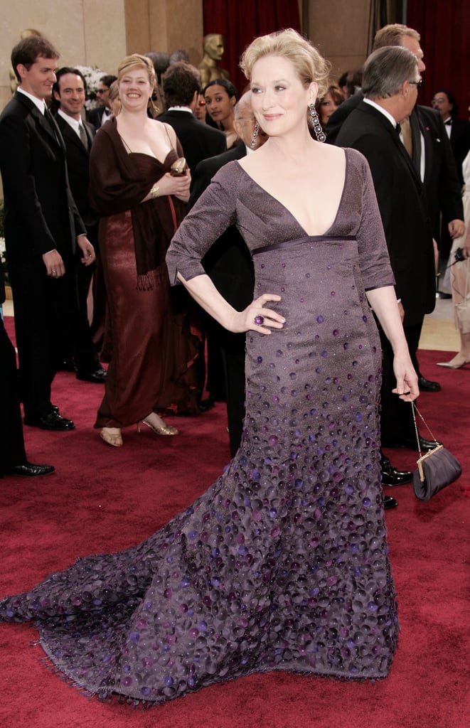 Meryl wore a purple Rogelio Velasco gown to the 2006 Oscars.