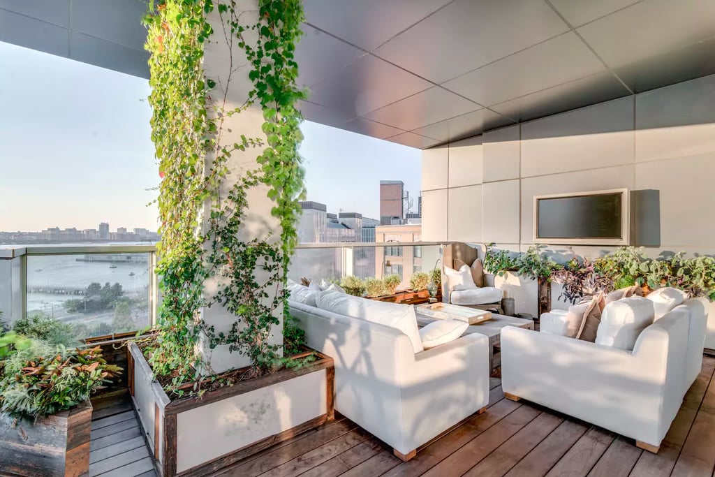 Kim Kardashian's New York Airbnb Kim Kardashian's New York Airbnb