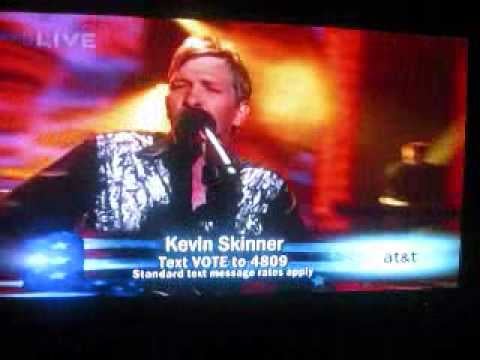 Kevin Skinner Sings "I Don't Wanna Miss A Thing"