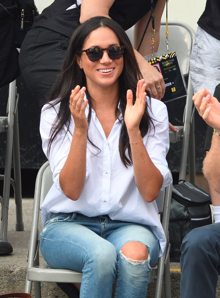 Markle made her relationship with Prince Harry public in style at the 2017 Invictus Games in Toronto, having rocked a Diana-approved casual outfit: the classic denim and white shirt combo.