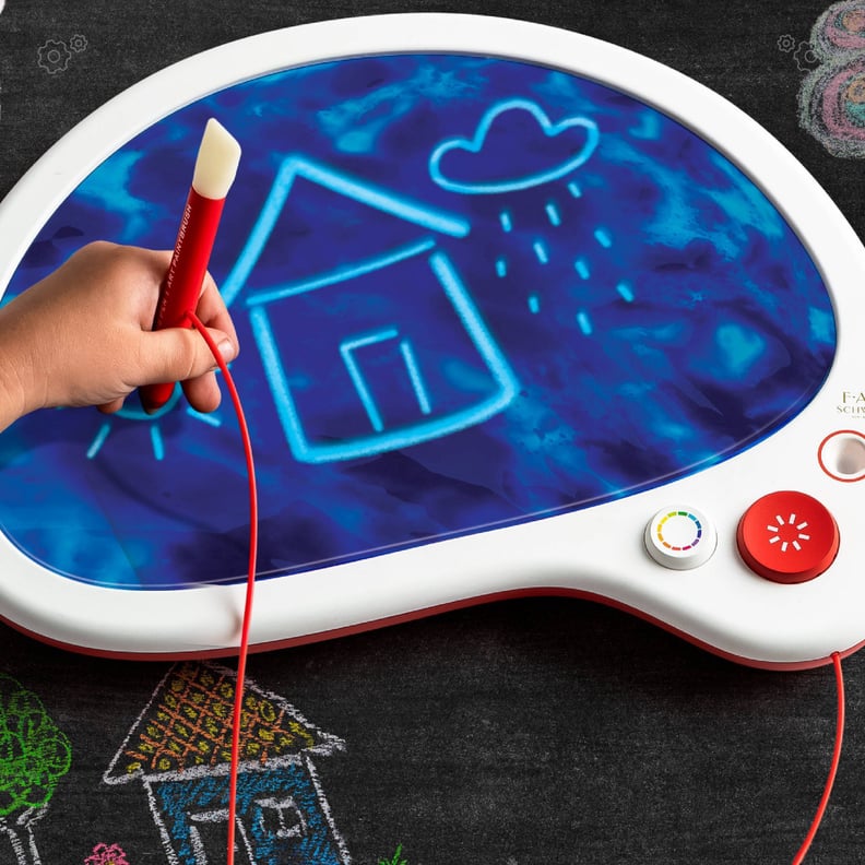 For the Artist: FAO Schwarz Mess-Free Drawing Musical Glow Palette
