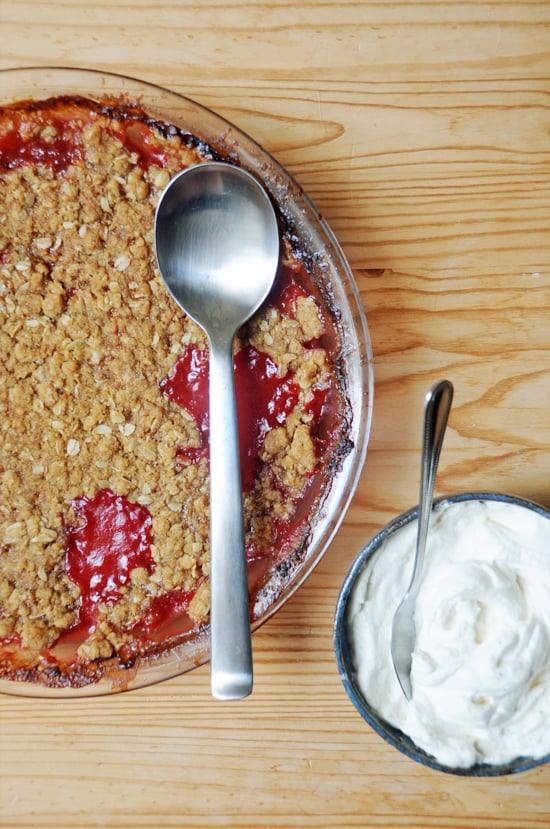 Strawberry Rhubarb Crumble