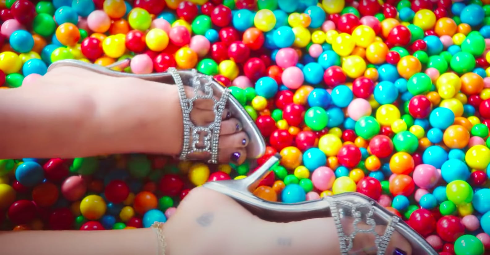 Miley Cyrus's Best Beauty Looks in "Midnight Sky" Video | PS Beauty