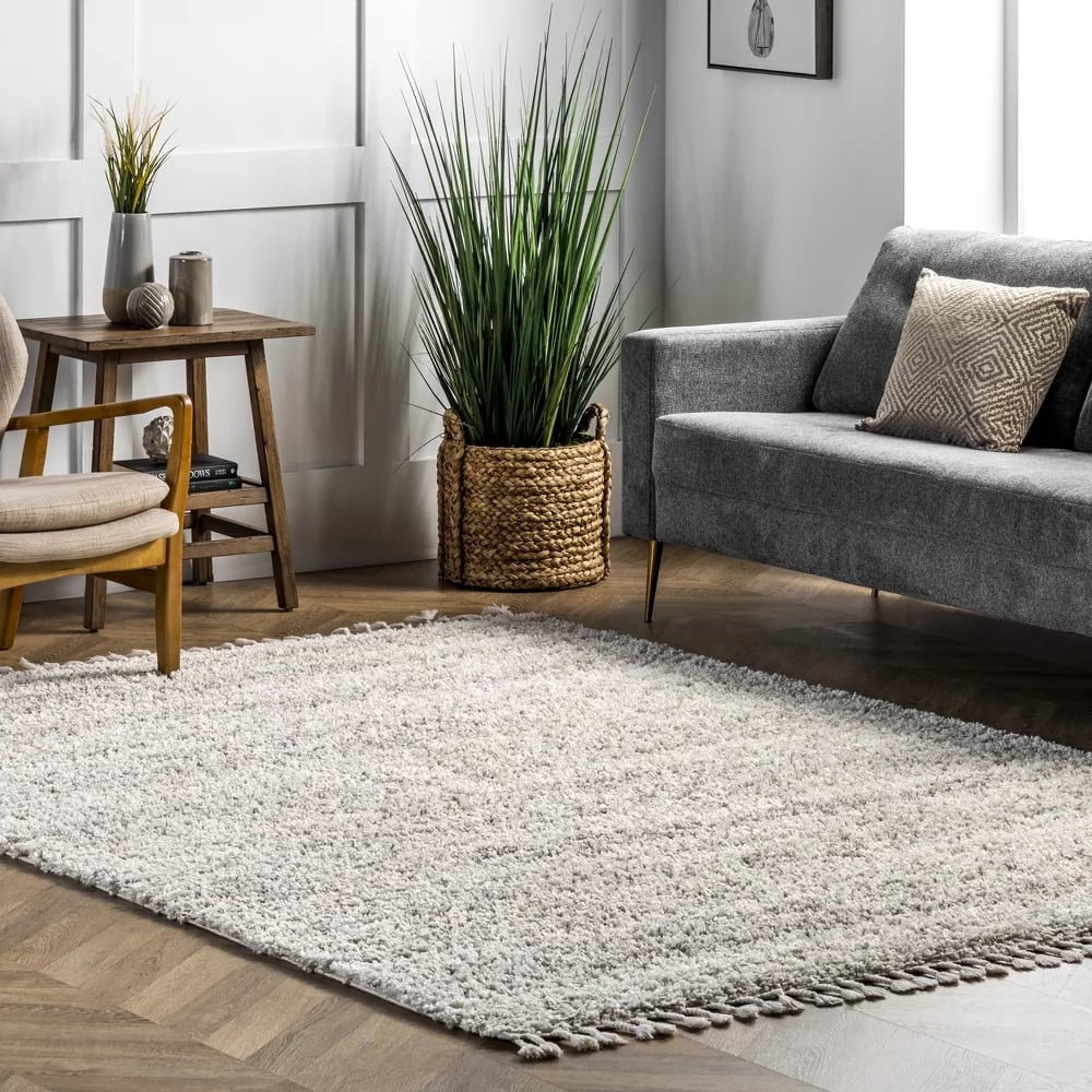 Best Plush Rug With Tassels