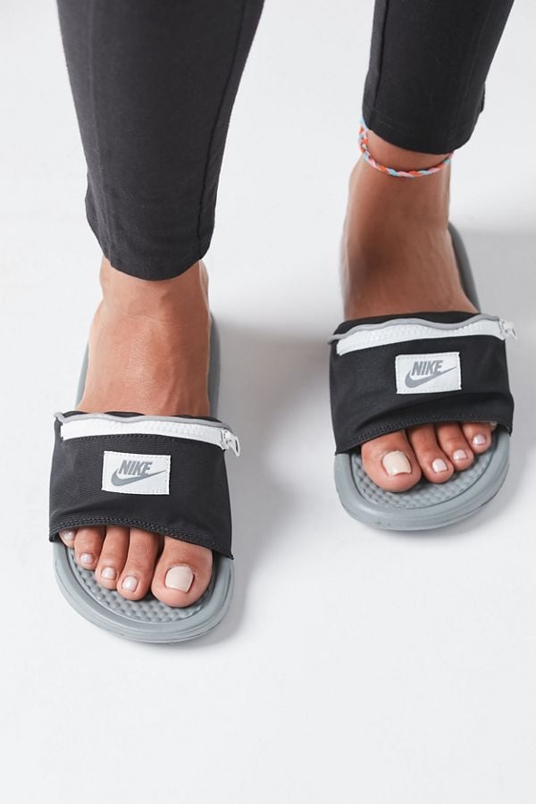 Nike Benassi Just Do It Fanny Pack Slide Sandals | Screw Purses, These Nike Fanny Pack Slides Have Zipper Pouches For Your Stuff | POPSUGAR Photo 4