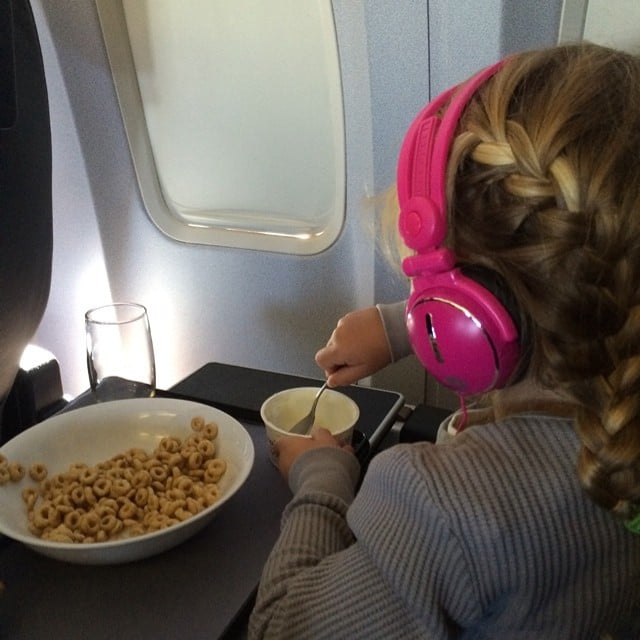 Willow Hart joined her dad, Carey Hart, for a breakfast on flight.
Source: Instagram user hartluck