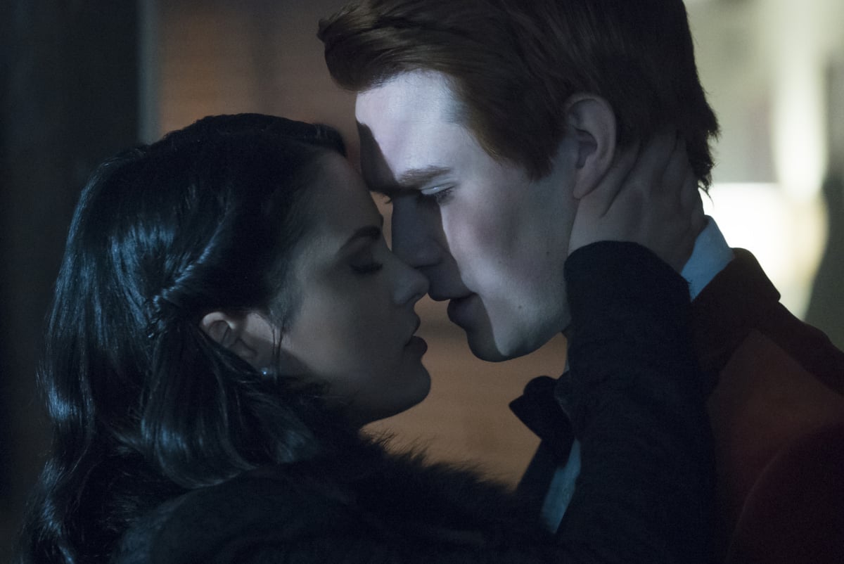 Archie And Veronica Will Break Up 6 Riverdale Theories So Crazy They Might Come True Popsugar Entertainment Photo 5