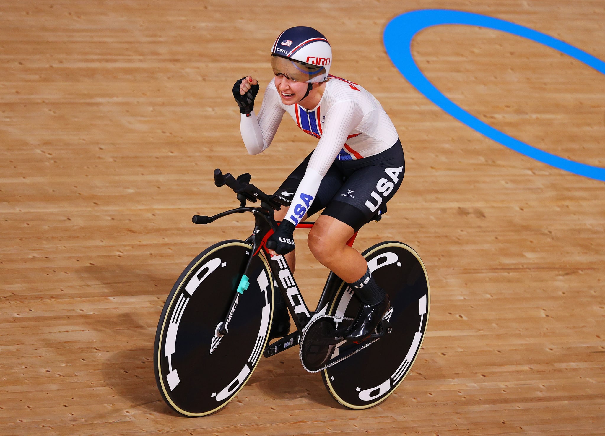 Emma white cycling outlet