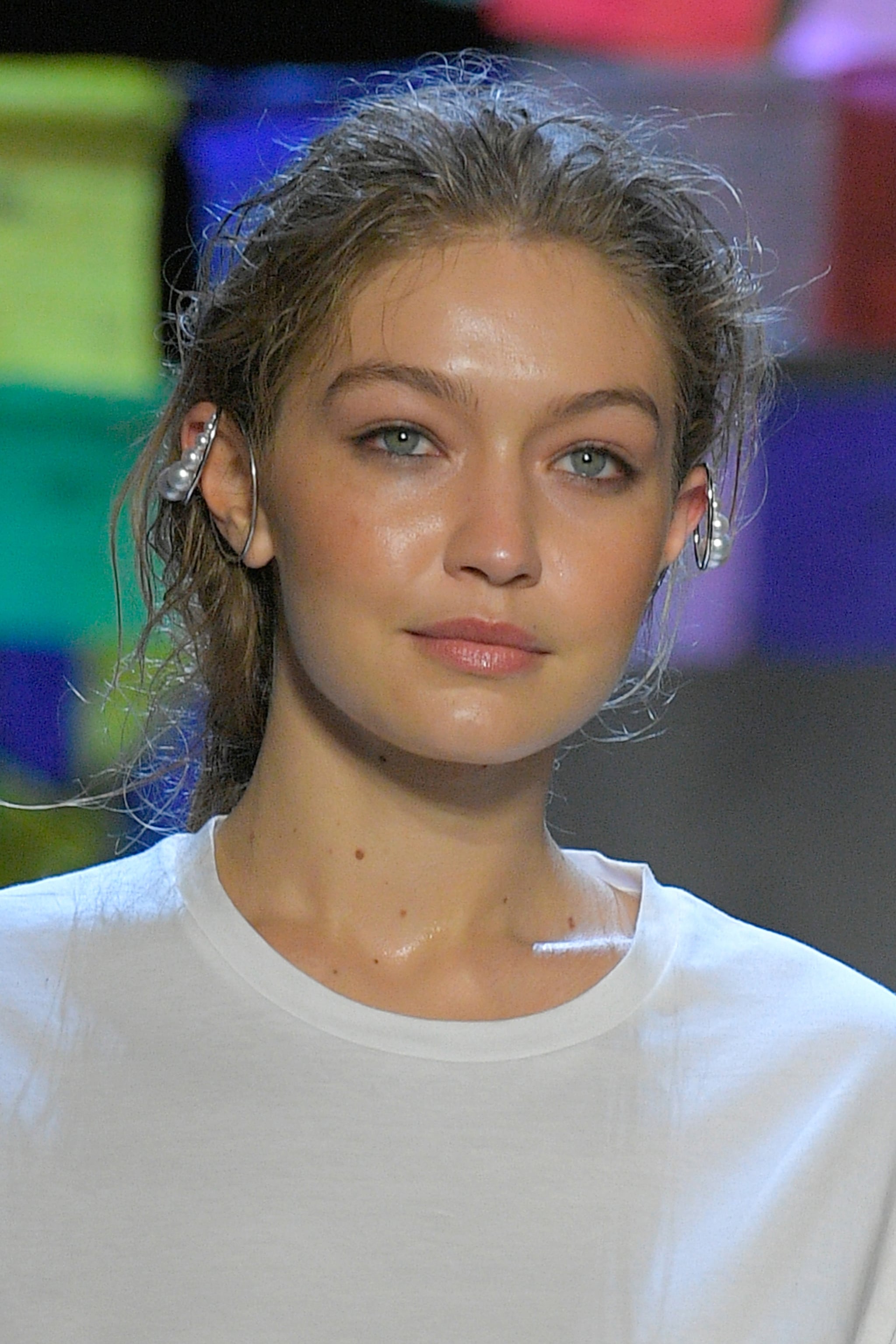 Fashion Shopping Style Gigi Hadid S Last Walk At Milan Fashion Week Was In The Coolest Pair Of Sweats Popsugar Fashion Photo 281