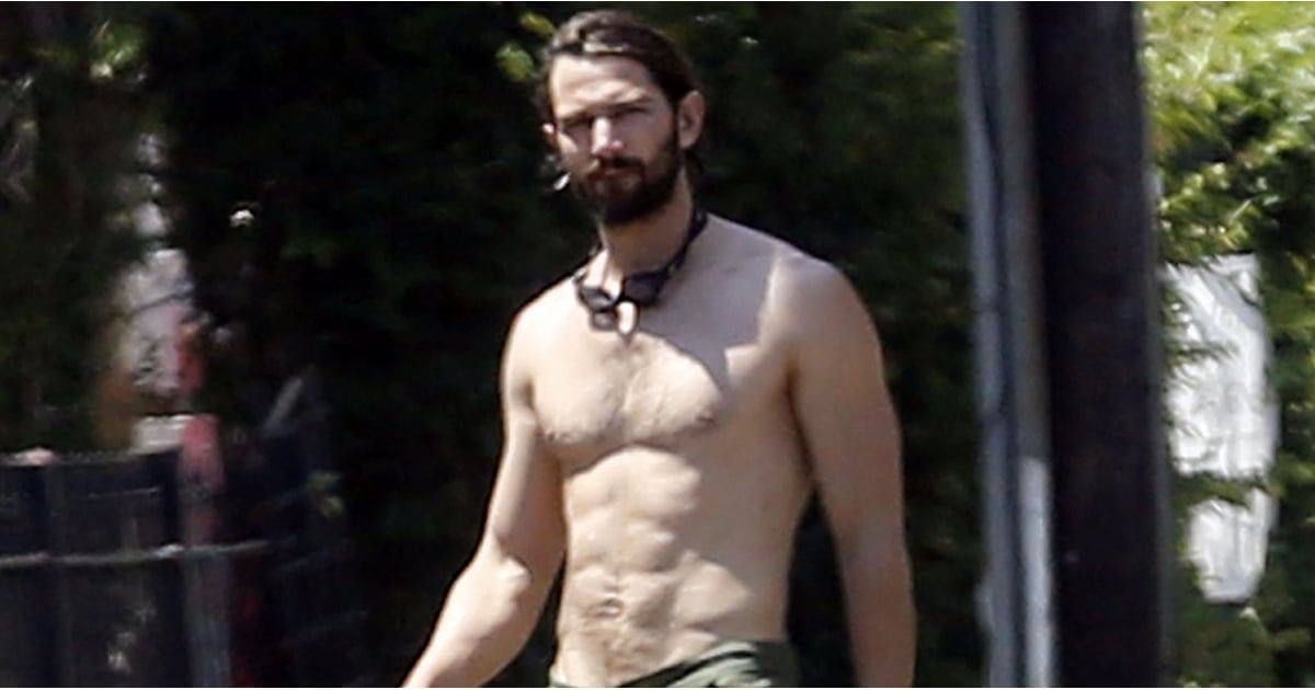 Michiel Huisman Shirtless In New Orleans 2015 Pictures Popsugar Celebrity 2360