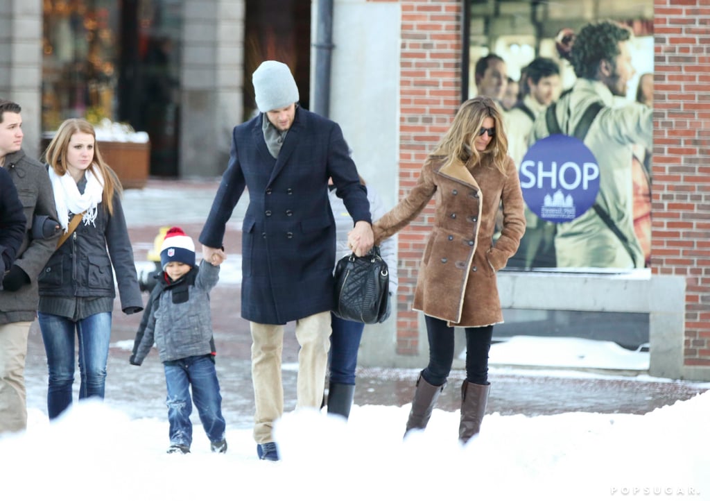 Gisele Bündchen and her family trekked through the snow.