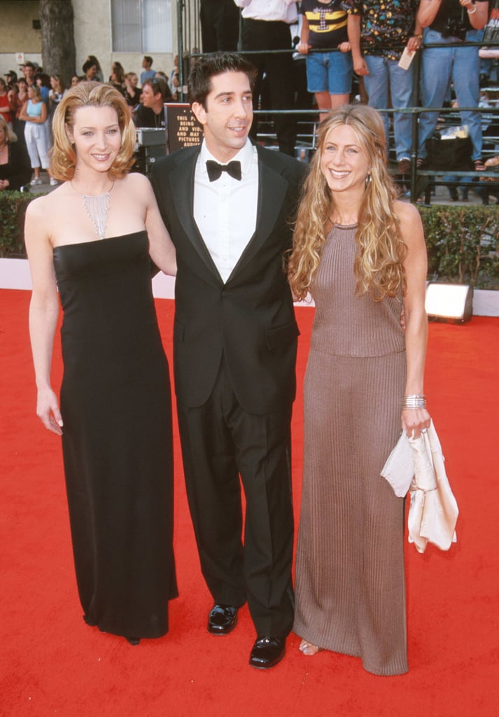 David Schwimmer was flanked by Lisa and Jennifer on the red carpet at the SAG Awards in 2000.