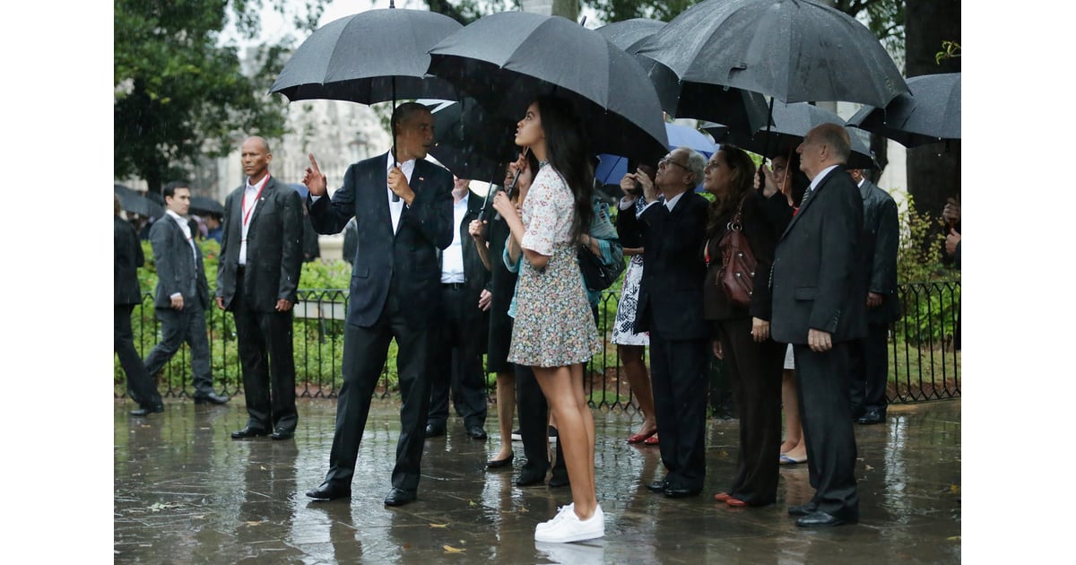 Their Tour Through Old Havana Best Photos Of The Obamas Visit To Cuba Popsugar Latina Photo 6 6027