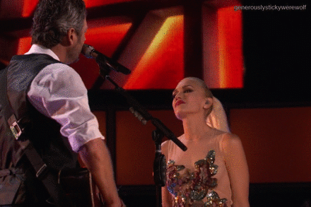 Gwen Stefani and Blake Shelton Eye Contact While Singing