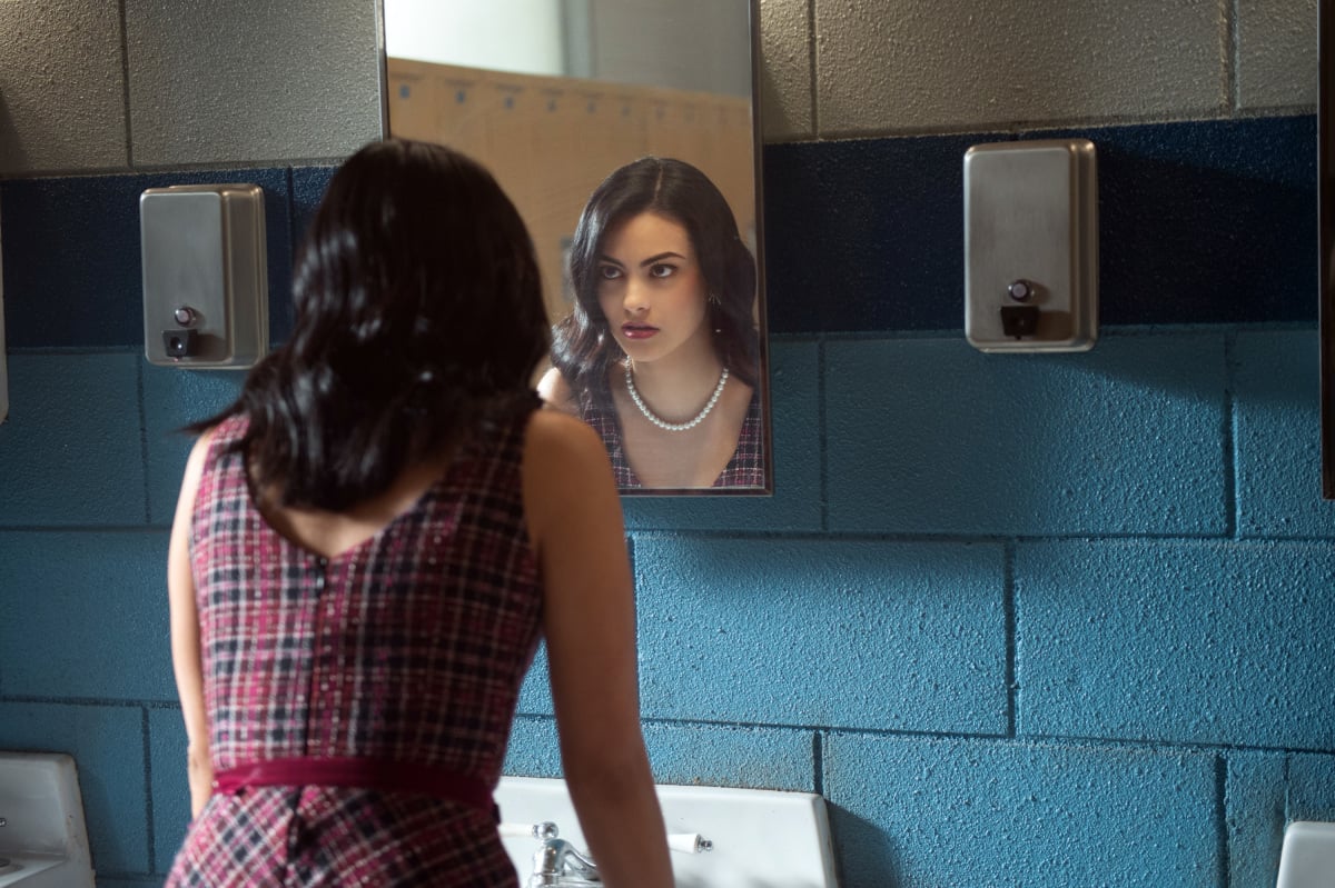 Veronica Lodge Style On Riverdale Popsugar Fashion