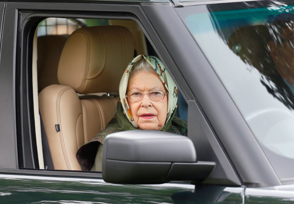 Does Queen Elizabeth Have a Driving Licence?