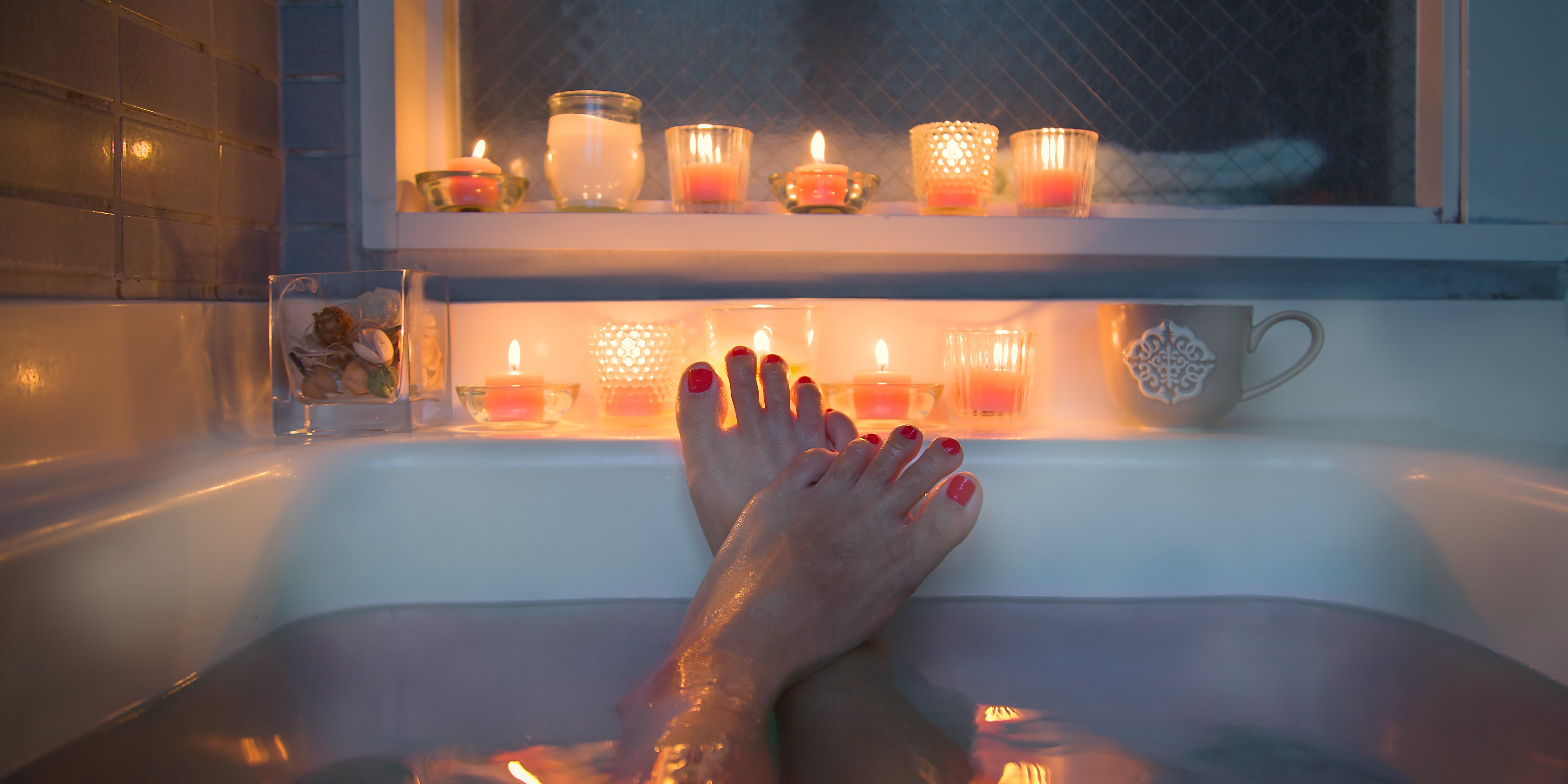 This New-Moon-in-Libra Bath Ritual Will Help With Balance - Vimarsana News