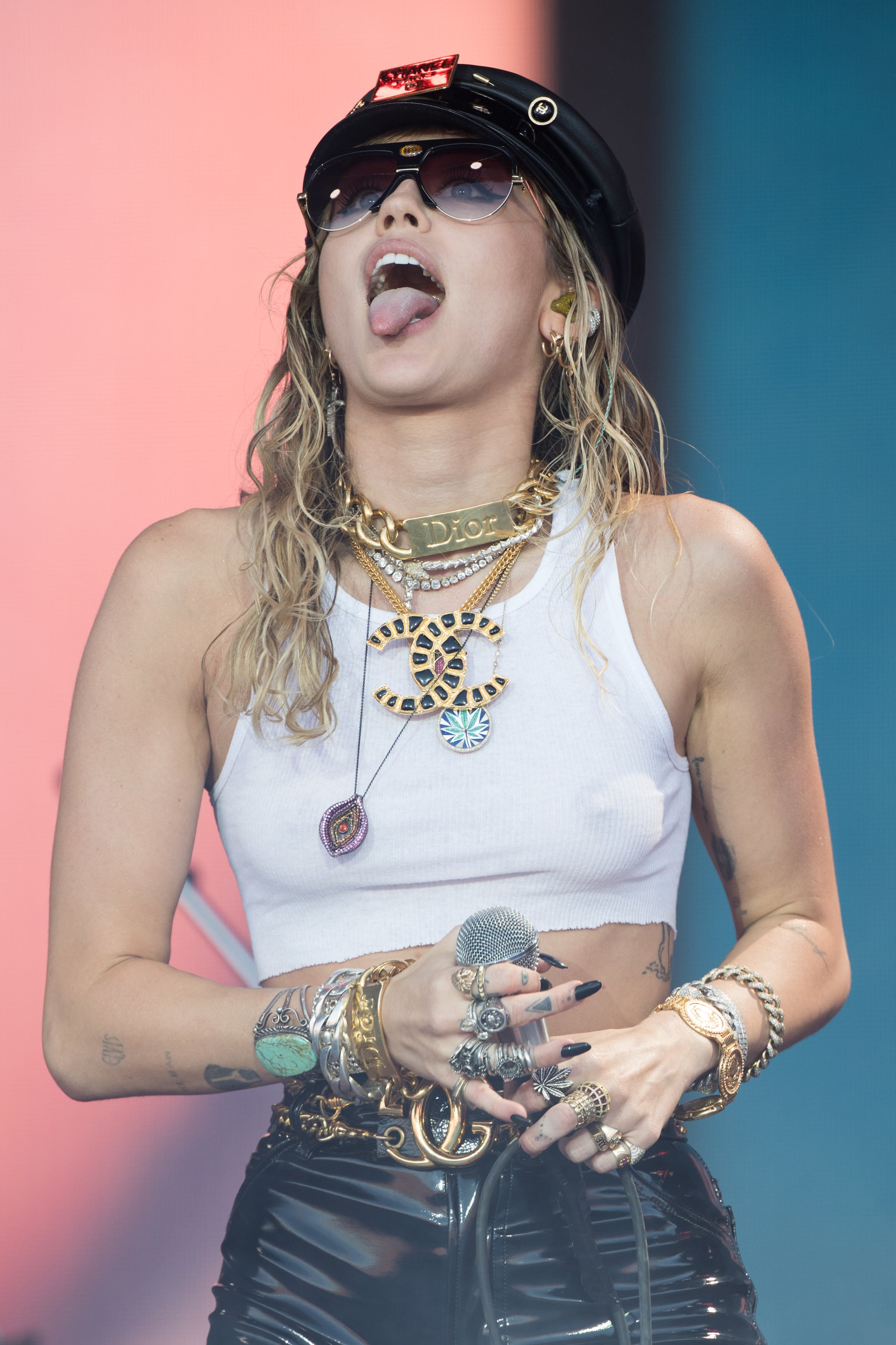 Miley cyrus 2024 jewelry 2019