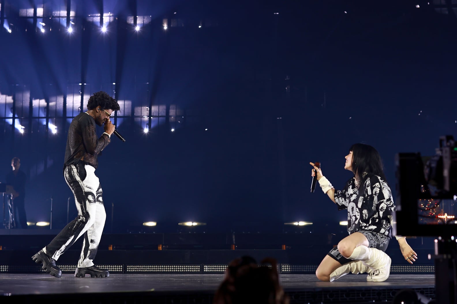 Billie Eilish Performs Euphoria Songs With Labrinth in LA | PS ...