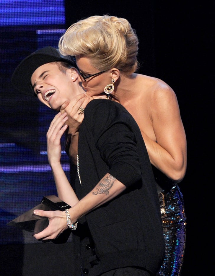 Justin Bieber and Jenny McCarthy | American Music Awards Pictures 2012