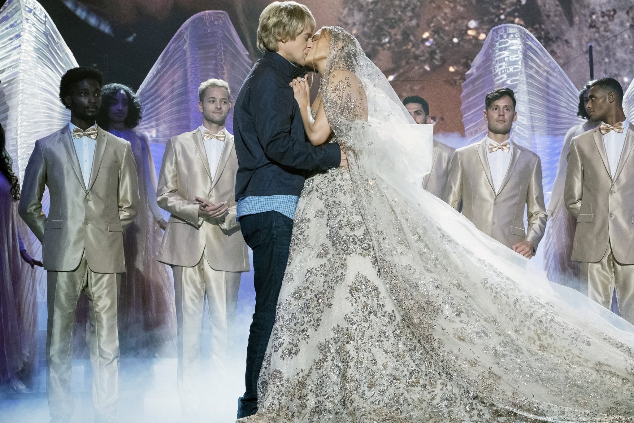 MARRY ME, centre, from left: Owen Wilson, Jennifer Lopez, 2022. ph: Barry Wetcher / Universal Pictures / Courtesy Everett Collection