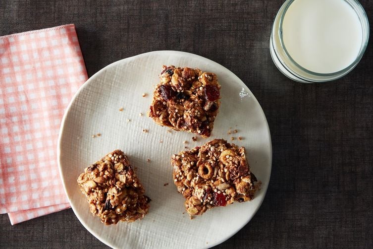 Oats and Quinoa Breakfast Bars by CraveSomethingHealthy