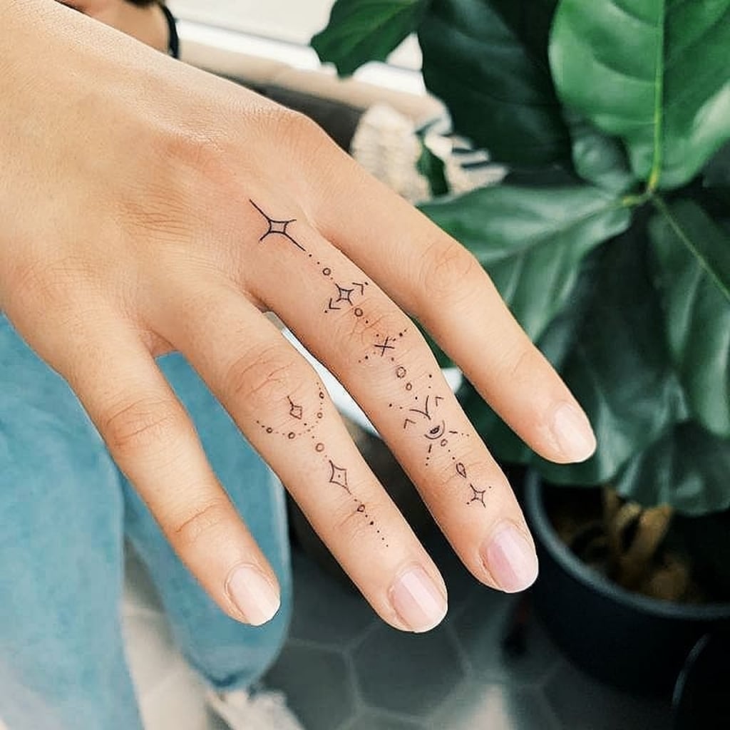 Small Finger Tattoo Ideas | POPSUGAR Beauty UK