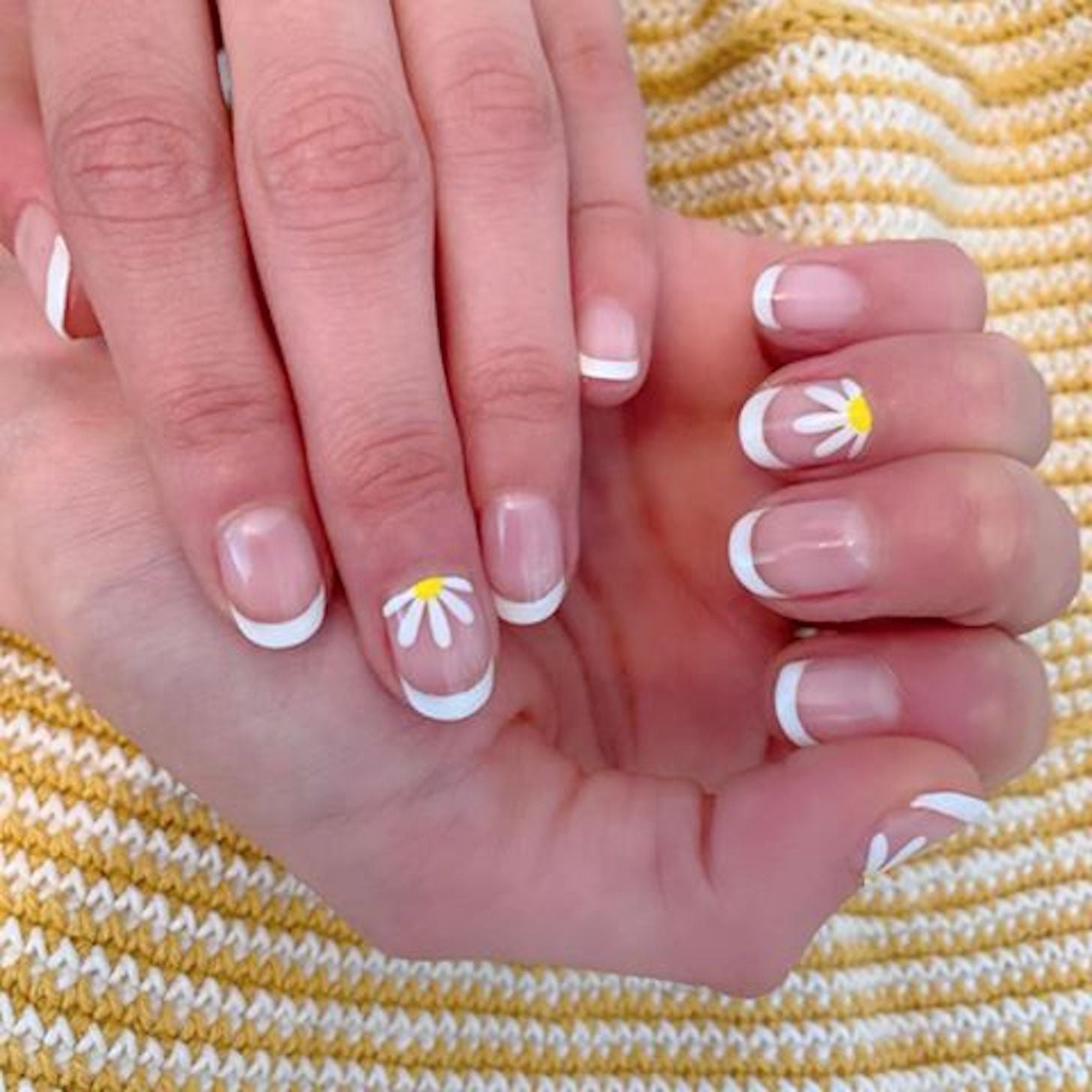 Flower Power Nail Art Is The Manicure Trend Of The Moment