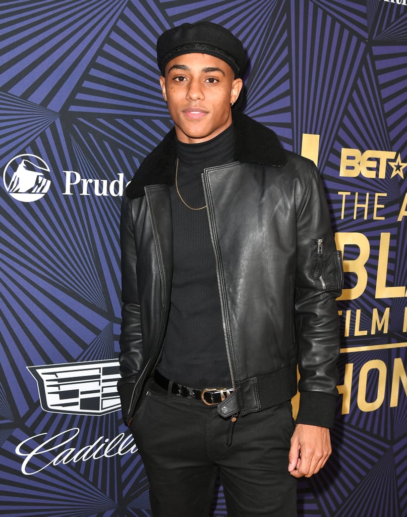 Who knew an all-black outfit could look this sexy?