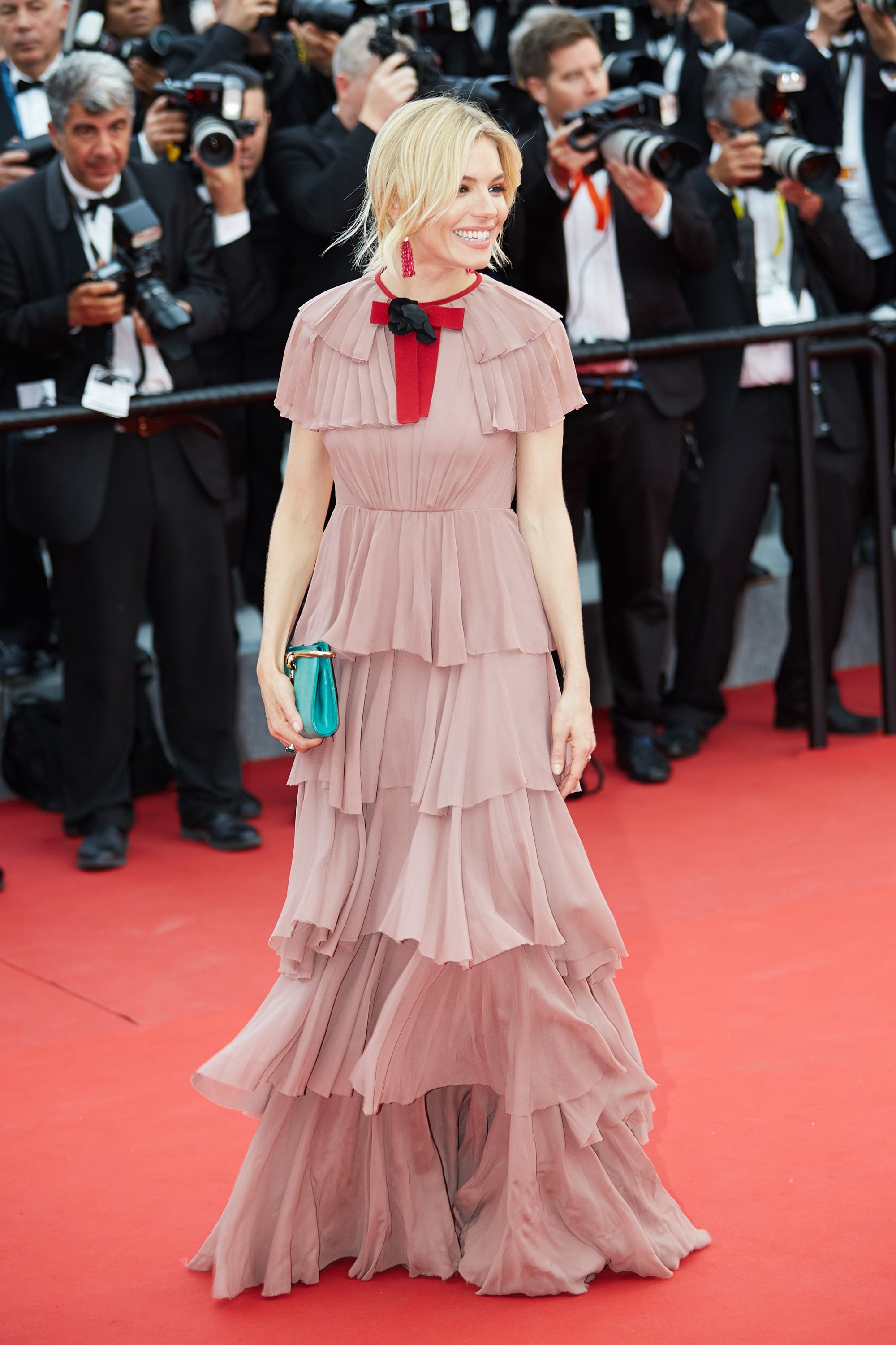 Lea Seydoux Red Carpet - How To Colorblock