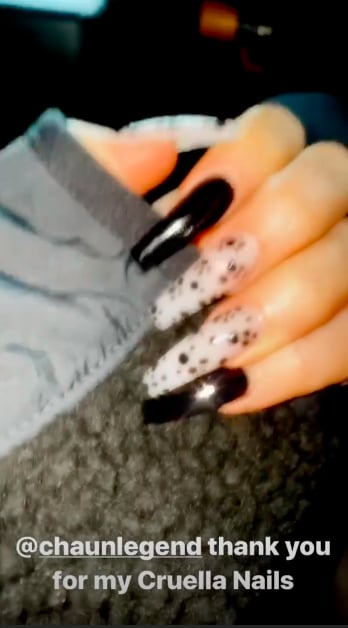 Khloé Kardashian's Cruella de Vil Halloween Nail Art