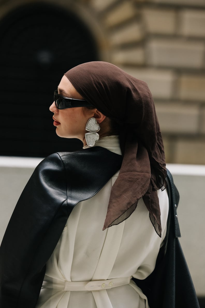 2022 Hair-Accessory Trend: Hair Scarves