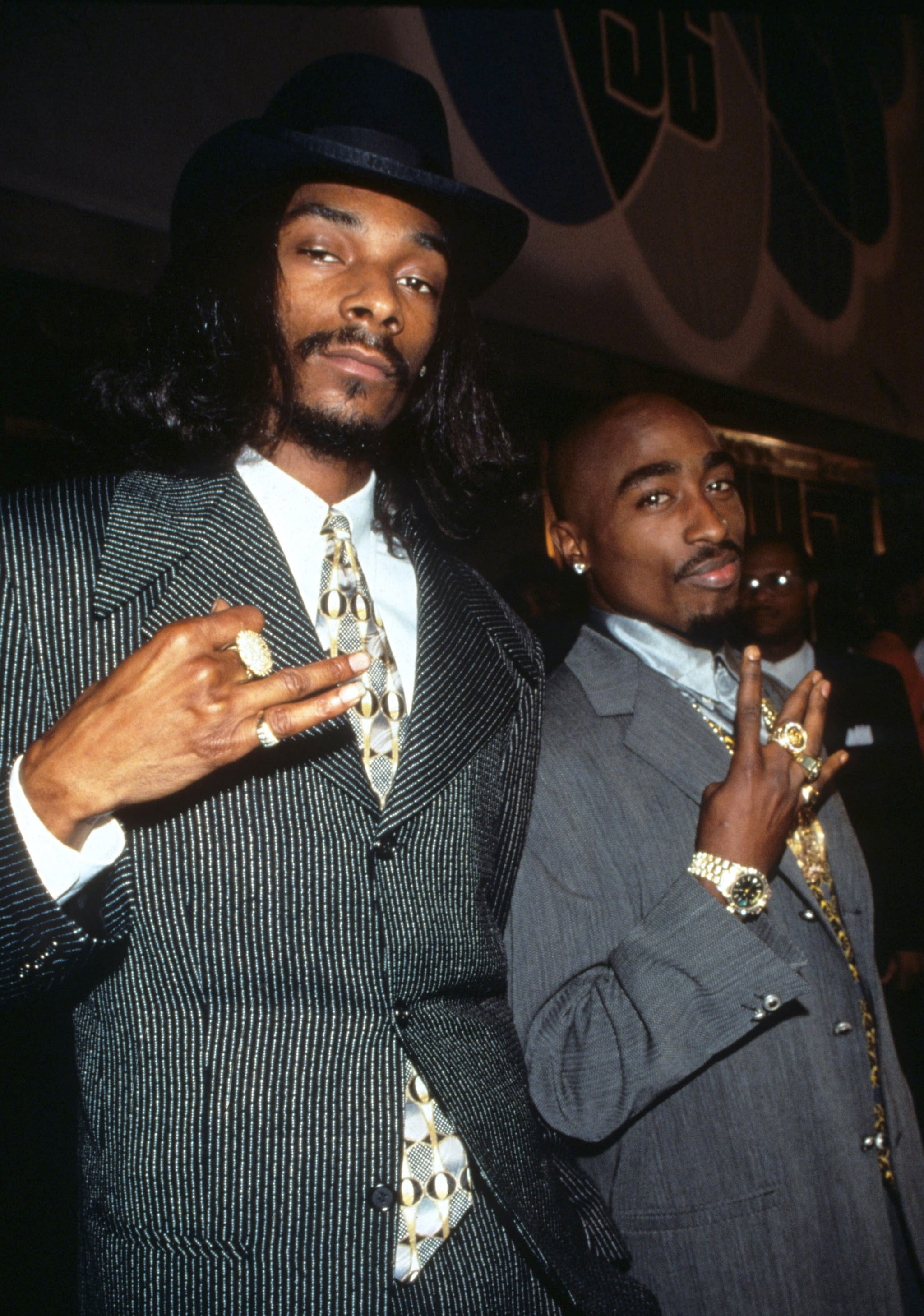Snoop Dogg and Tupac Suited Up at the MTV VMAs (1996) | 73 of the Most Unforgettable Moments From the MTV VMAs POPSUGAR Celebrity Photo 9