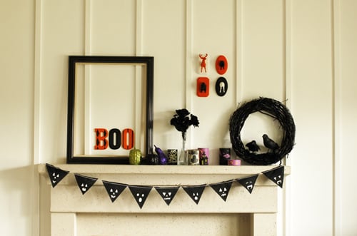 And you are finished! See wasn't that easy and simple? Now your Halloween decor is complete!