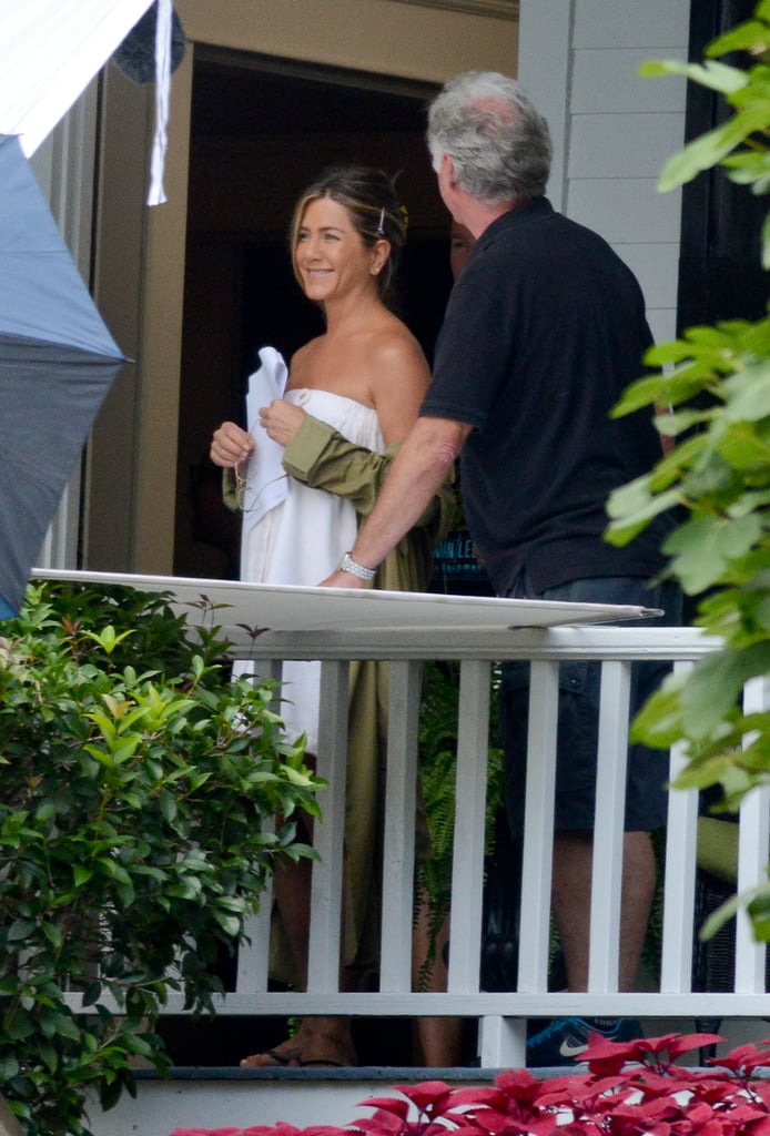 Jennifer Aniston on the Set of Mother's Day | Pictures