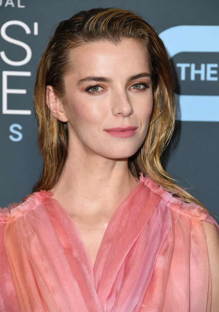 Betty Gilpin at the 2020 Critics' Choice Awards Betty Gilpin at the 2020 Critics' Choice Awards