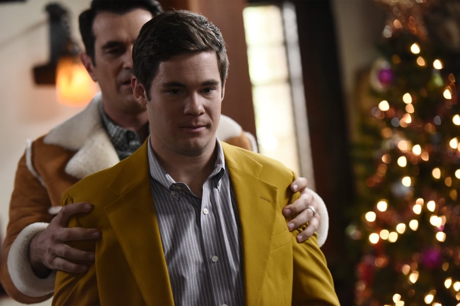 Modern Family Season 7 Christmas Pictures