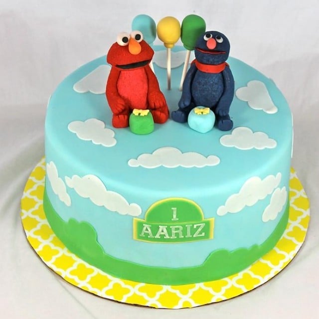 Best Buds | Sesame Street Cakes | POPSUGAR Family Photo 6