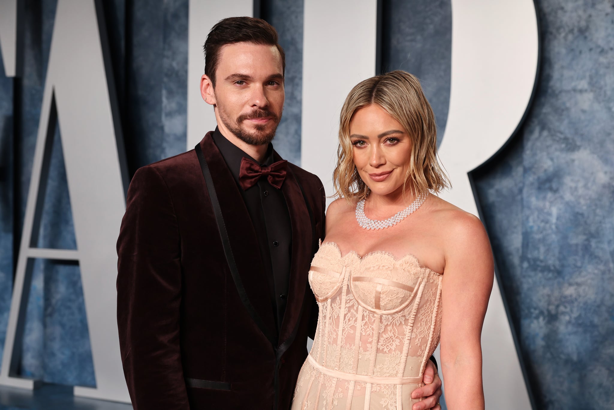 BEVERLY HILLS, CALIFORNIA - MARCH 12: Matthew Koma and Hilary Duff attend the 2023 Vanity Fair Oscar Party Hosted By Radhika Jones at Wallis Annenberg Centre for the Performing Arts on March 12, 2023 in Beverly Hills, California. (Photo by Cindy Ord/VF23/Getty Images for Vanity Fair)