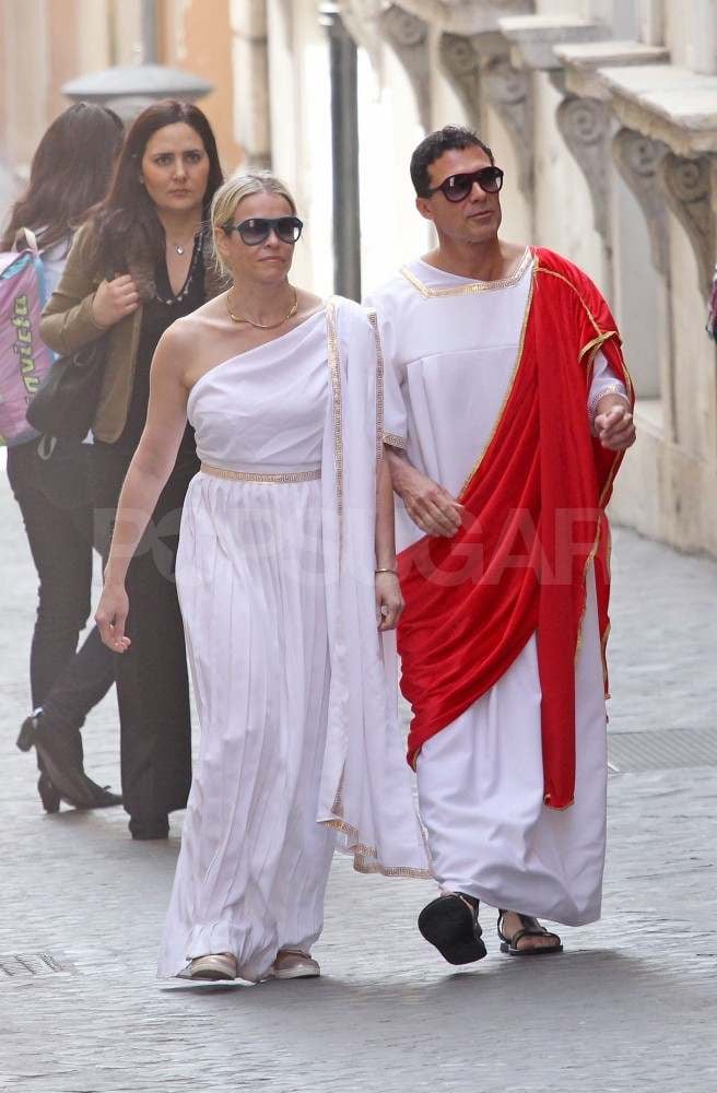 Chelsea Handler And Her Boyfriend In Rome Pictures Popsugar Celebrity