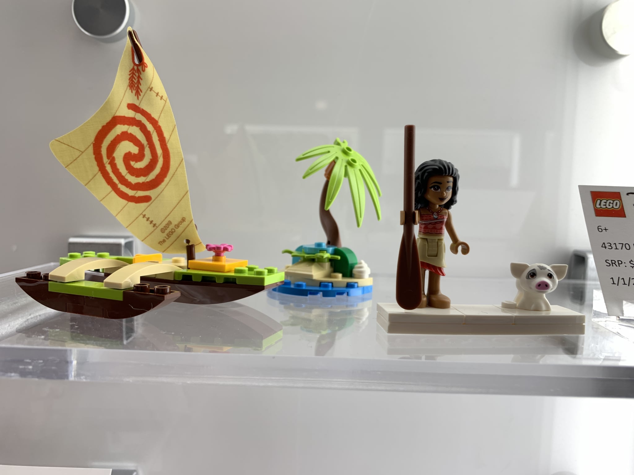 Lego disney moana's shop ocean adventure 43170