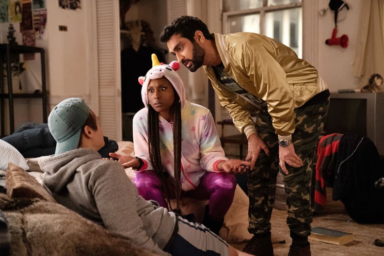 THE LOVEBIRDS, Issa Rae (center), Kumail Nanjiani (right), 2020. ph: Skip Bolen /  Paramount Pictures / Courtesy Everett Collection