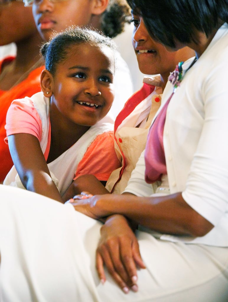 Michelle Obama Cute Pictures With Malia and Sasha