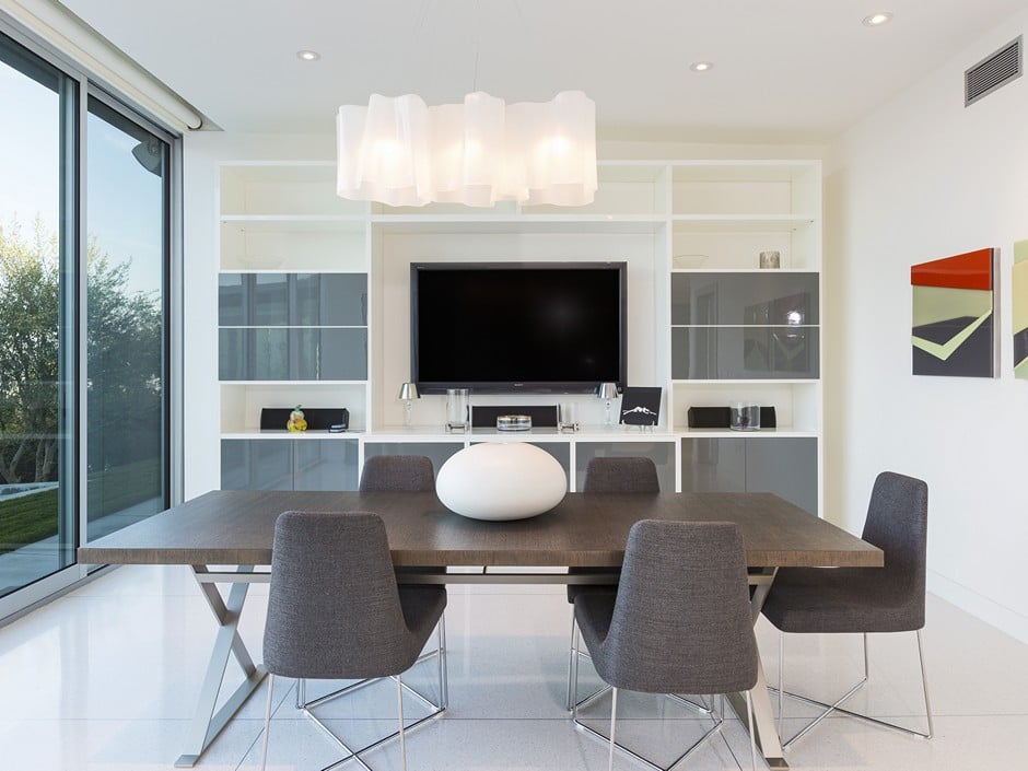 There's a lot of space for both indoor and outdoor entertainment.