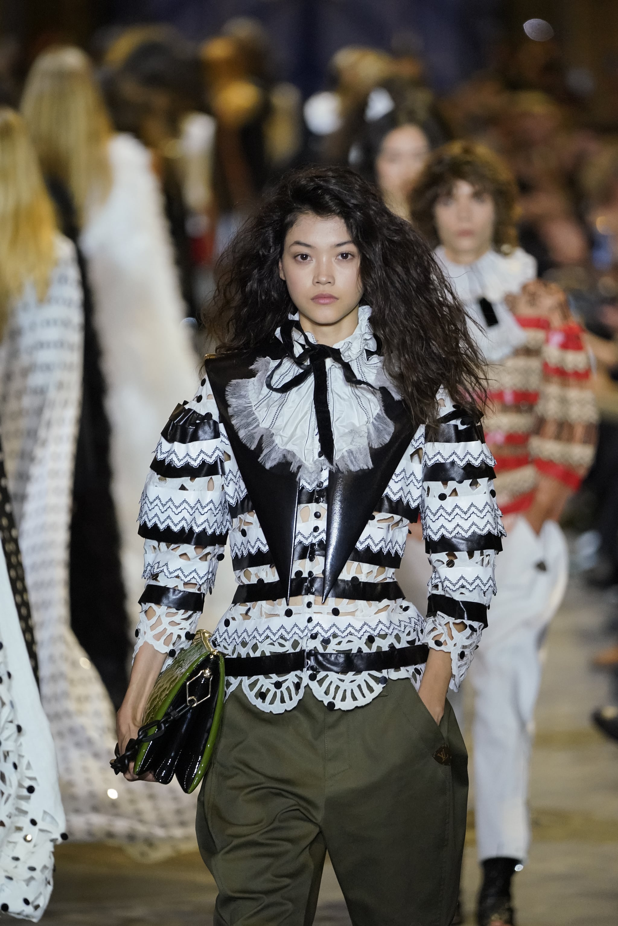 Louis Vuitton Spring 2022 Look 34, 23 Things to Know About Louis Vuitton's  Over-the-Top Spring 2022 Show