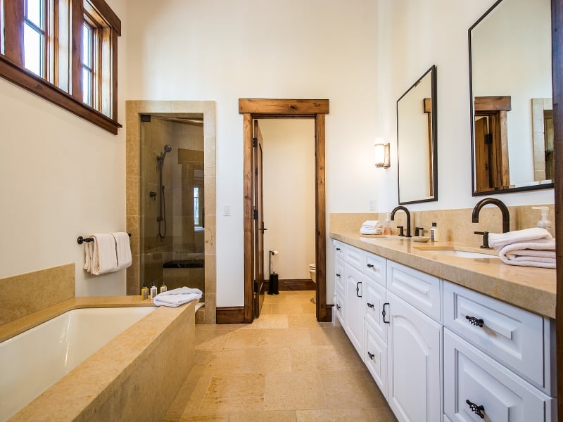 Nina Dobrev's Park City, UT, Airbnb Cabin