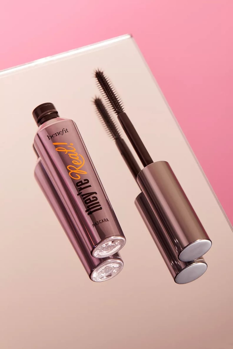 For Long, Voluminous Lashes: Benefit Cosmetics They're Real! Lengthening Mascara