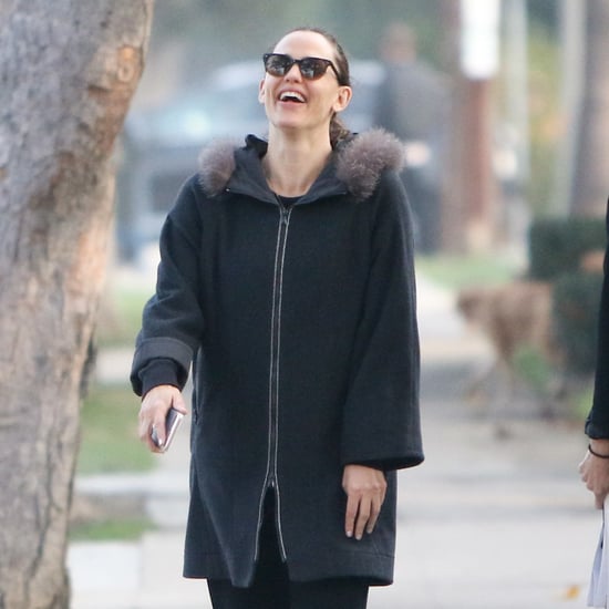 Jennifer Garner Laughing With a Friend in LA December 2016