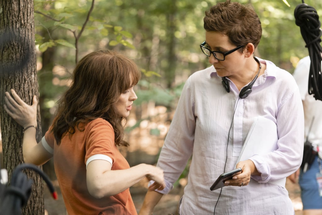 Winona Ryder and Uta Briesewitz discuss a scene.